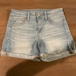 American Eagle Light Wash Denim cutoffs size 4
